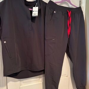 BNWT Figs Rafaela top and Zamora jogger